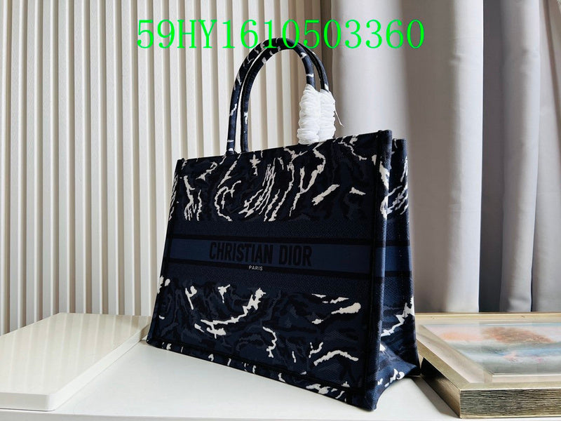 Christian Dior Luxury Bag - The Tote   294