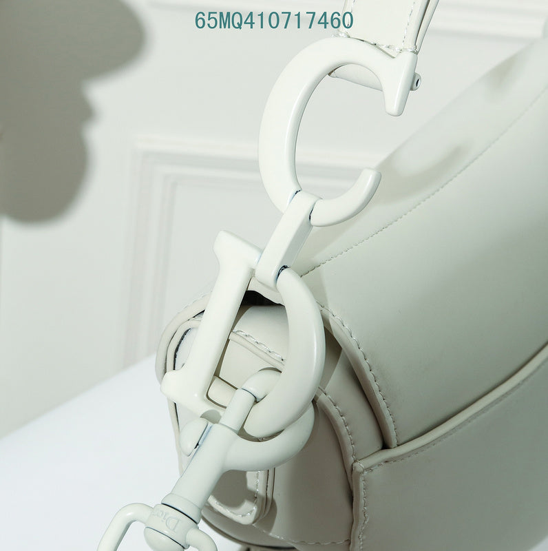 Christian Dior Luxury - The Tote   592