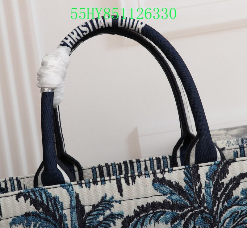 Christian Dior Luxury Bag - The Tote   231