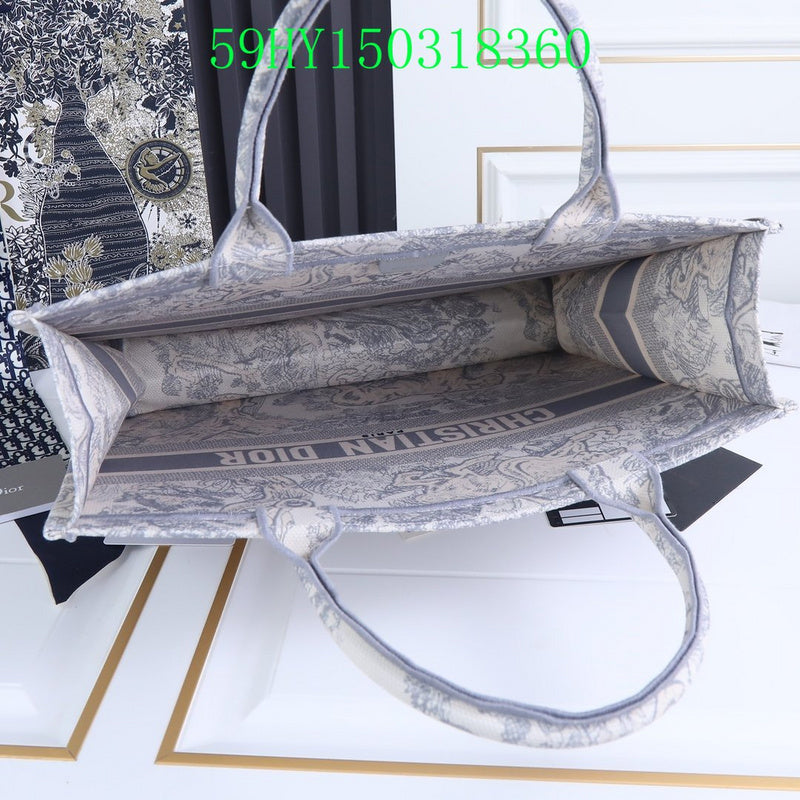 Christian Dior Luxury Bag - The Tote   216