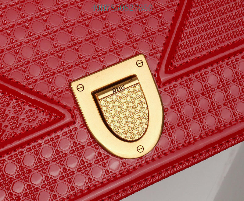 Christian Dior Luxury - The Tote   650