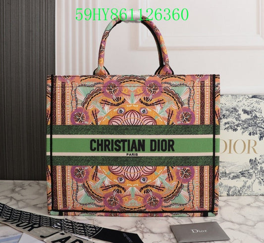 Christian Dior Luxury Bag - The Tote   233