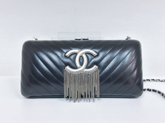 Chanel Chevron Metallic Fringe Clutch 2572 holo card