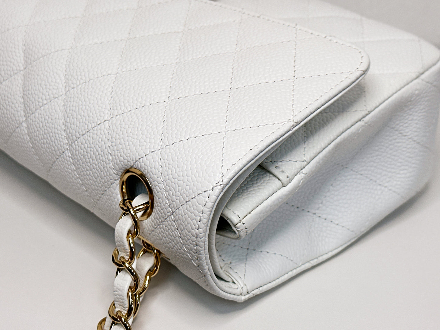 Chanel White Caviar Medium Classic Double Flap Bag 1350 holo card