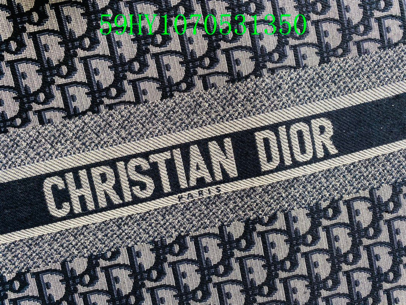 Christian Dior Luxury Bag - The Tote   260