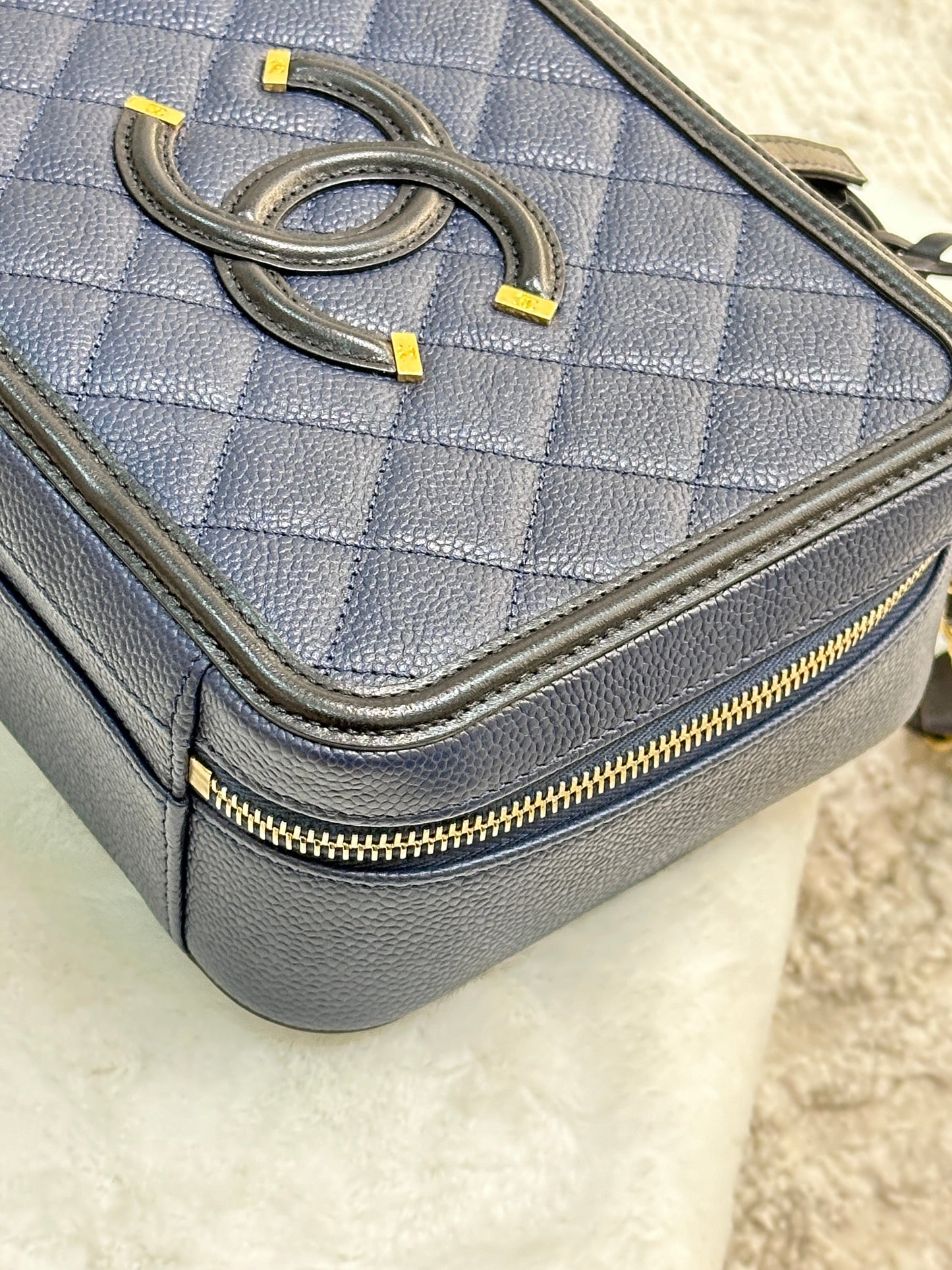 Chanel Filigree Vanity Case Quilted Caviar Medium Blue
