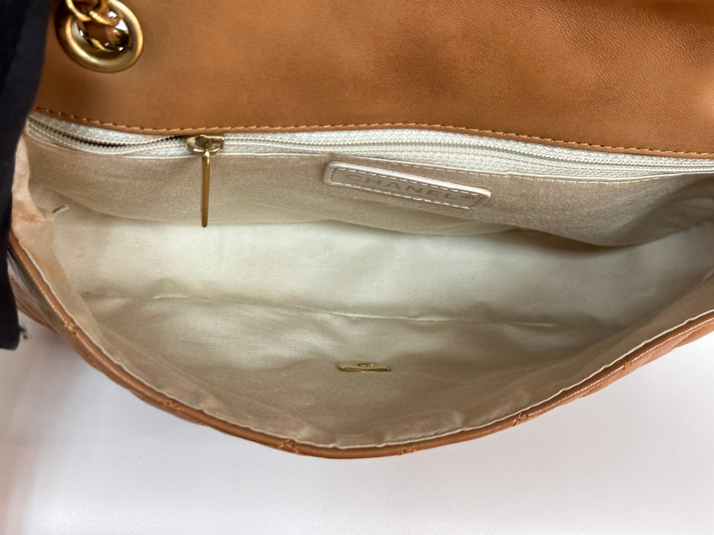 Chanel Lambskin Valentine Charms Small Flap Beige 1427 holo card