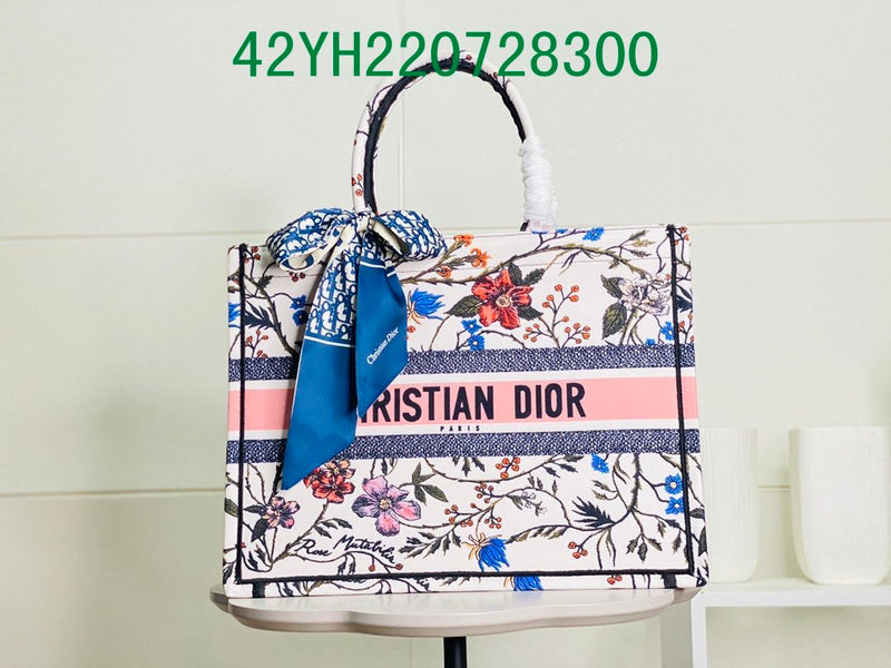 Christian Dior Luxury Bag - The Tote 365