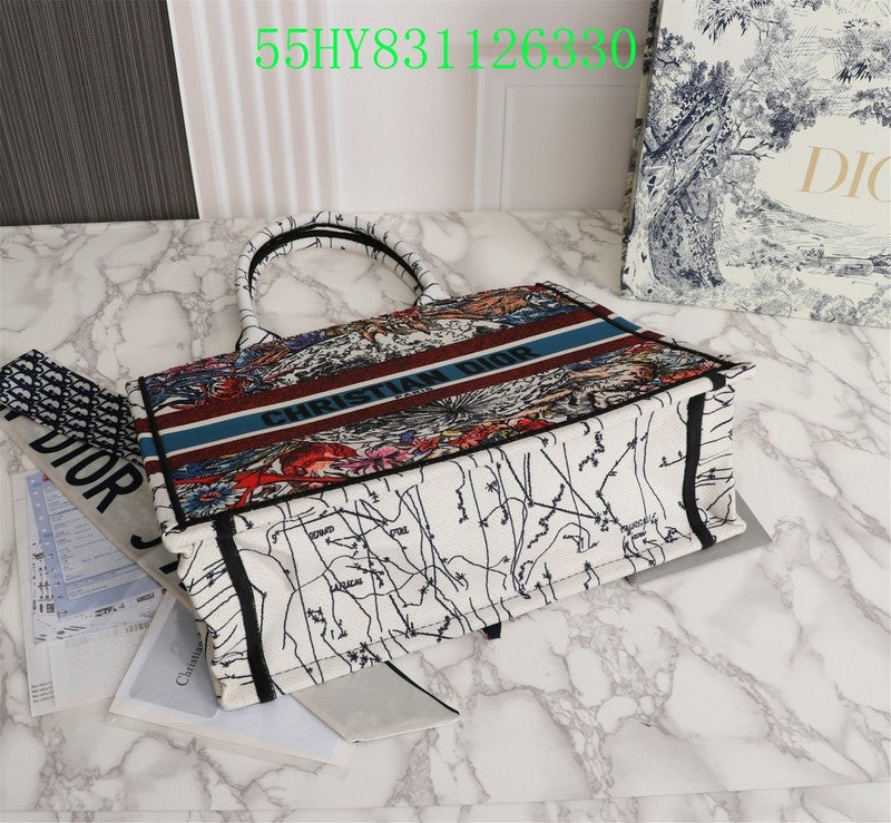 Christian Dior Luxury Bag - The Tote   234