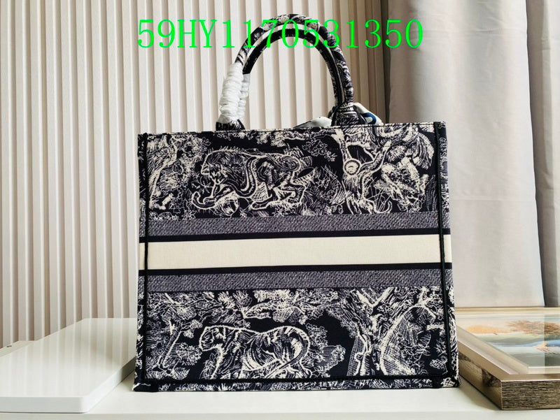Christian Dior Luxury Bag - The Tote   248