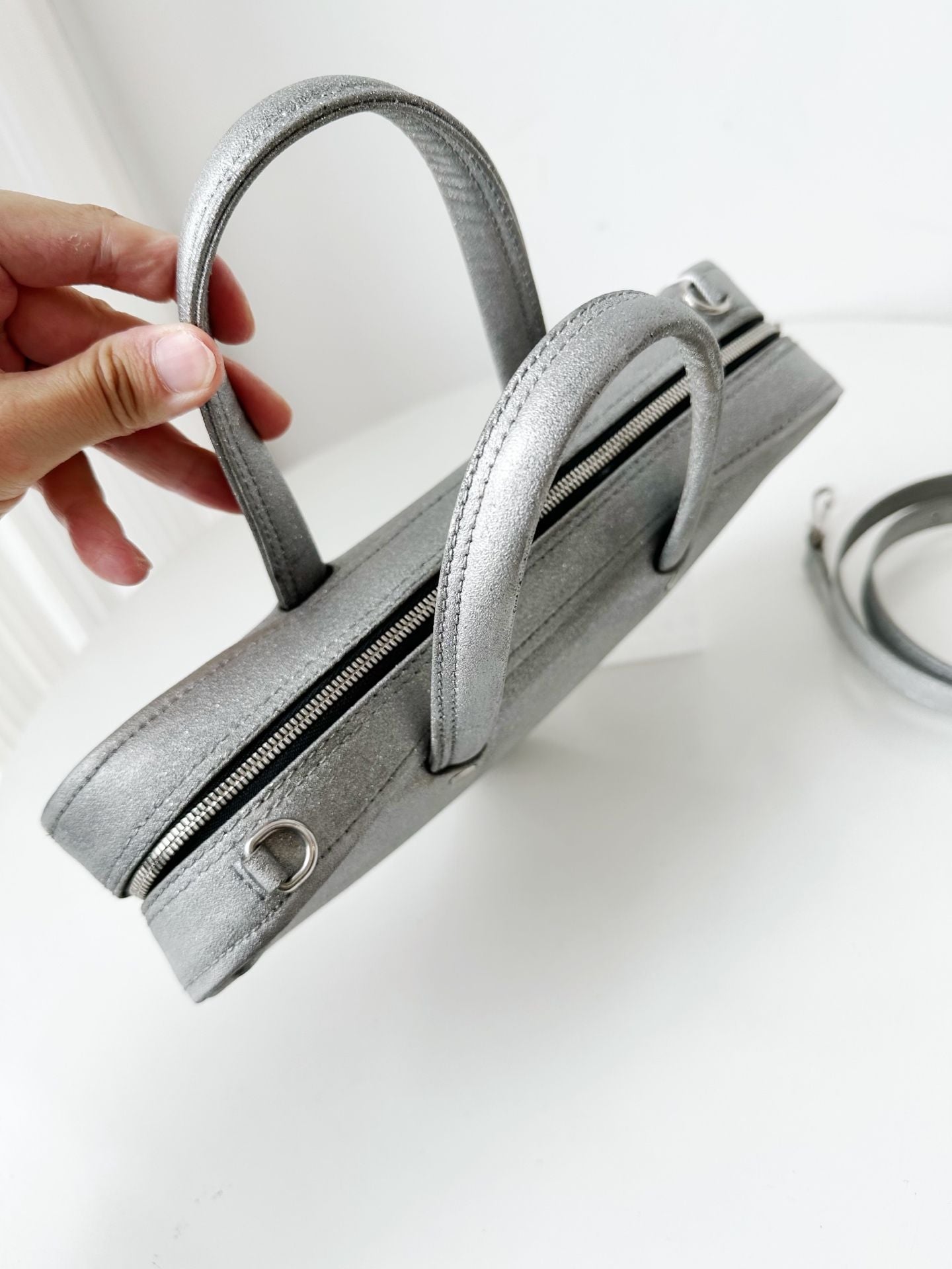 Preloved Balenciaga clutch silver 24cm