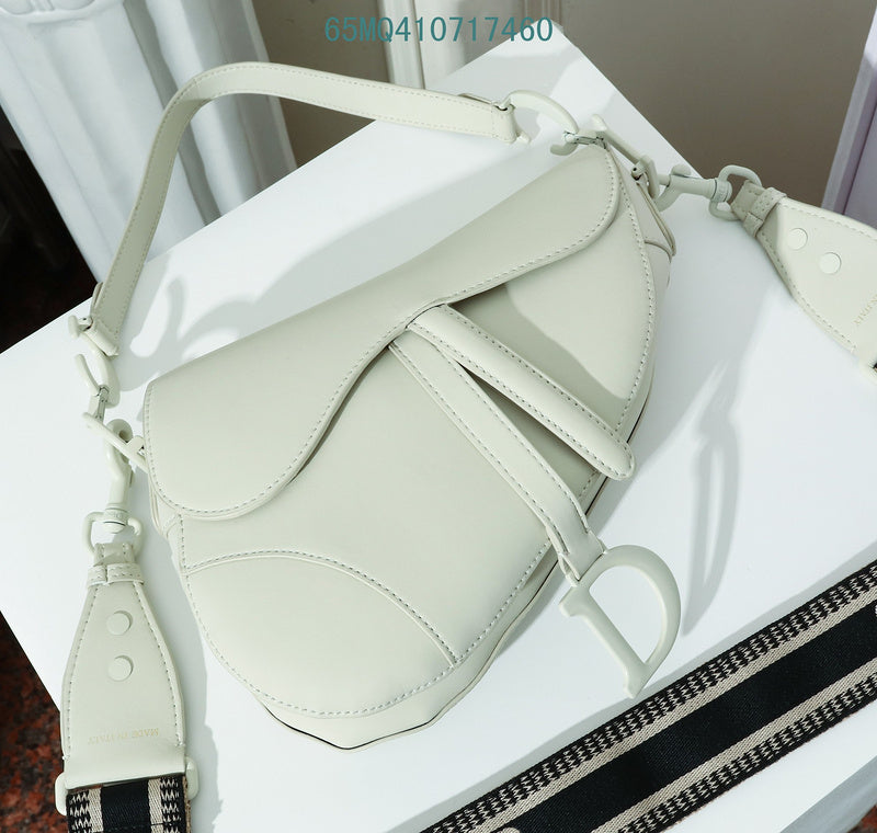 Christian Dior Luxury - The Tote   592