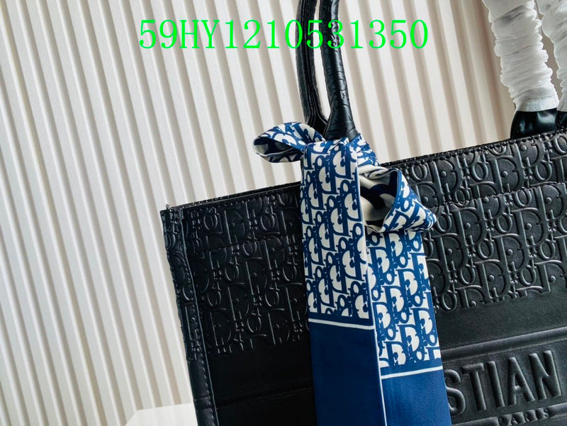 Christian Dior Luxury Bag - The Tote   244