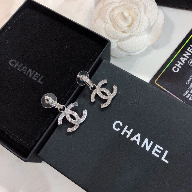 DOUBLE C STUD EARRINGS IN SILVER METAL FULL WHITE CRYSTALS