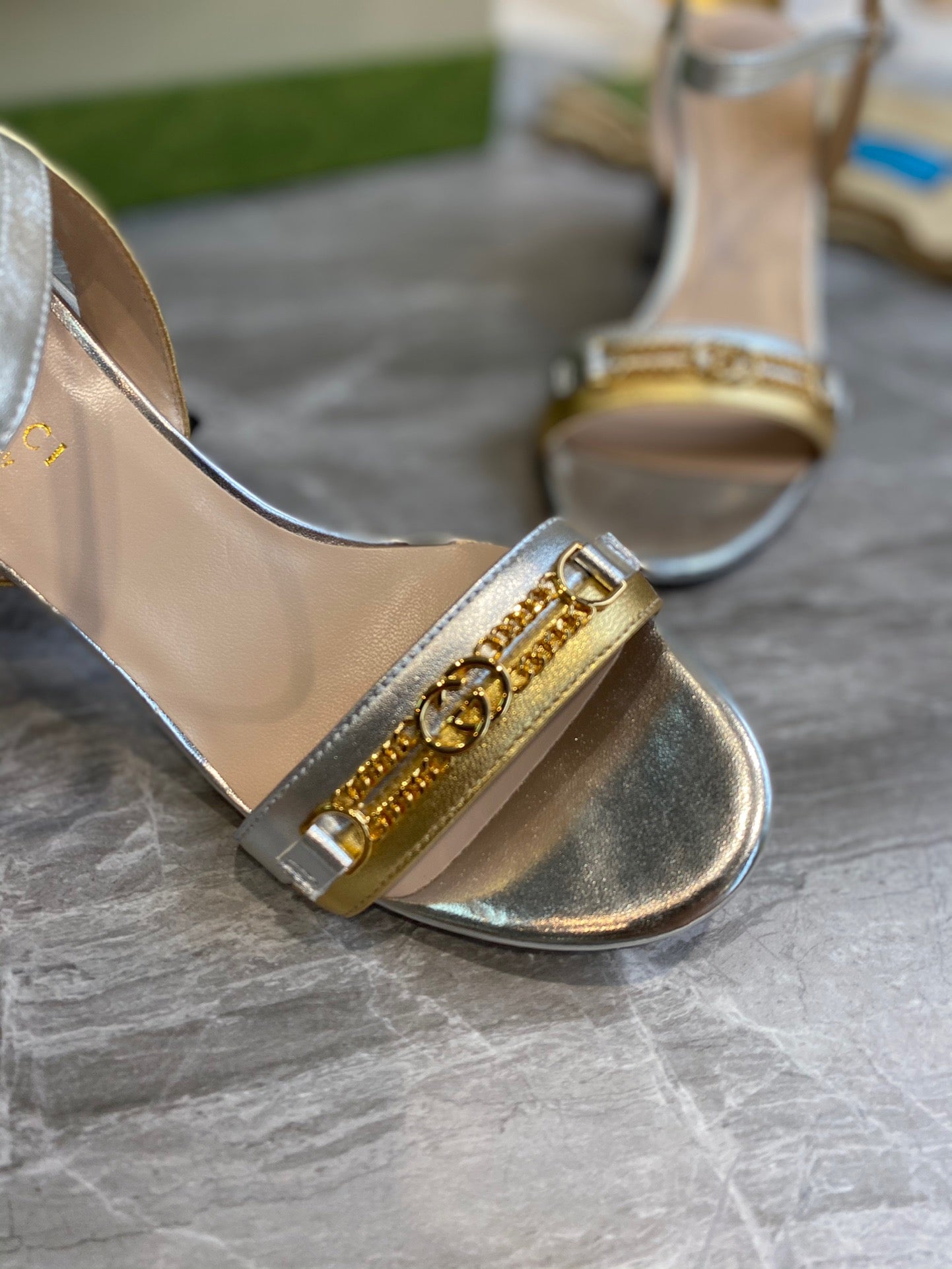 SE553 Size 4-9 Heels:7.5cm Material: Cowhide Lining: Sheep skin Sole: Italian leather