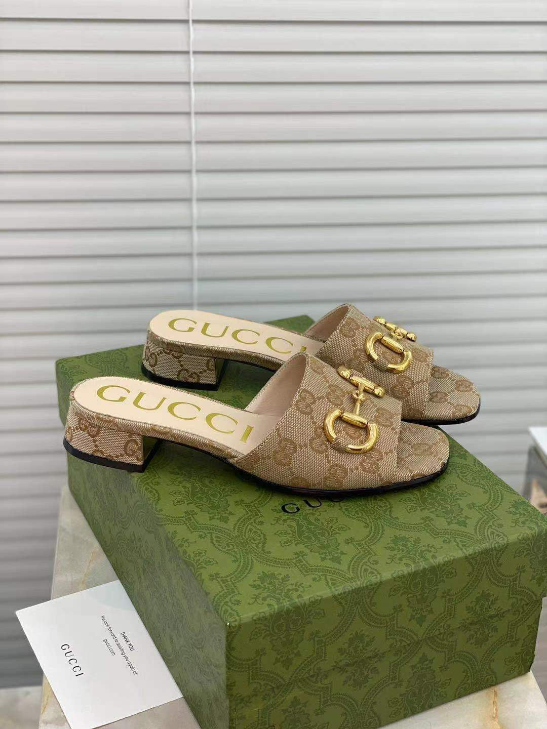 SE557 Size 4-10 Heels:2.5cm Lining: Sheep skin Sole: Italian leather