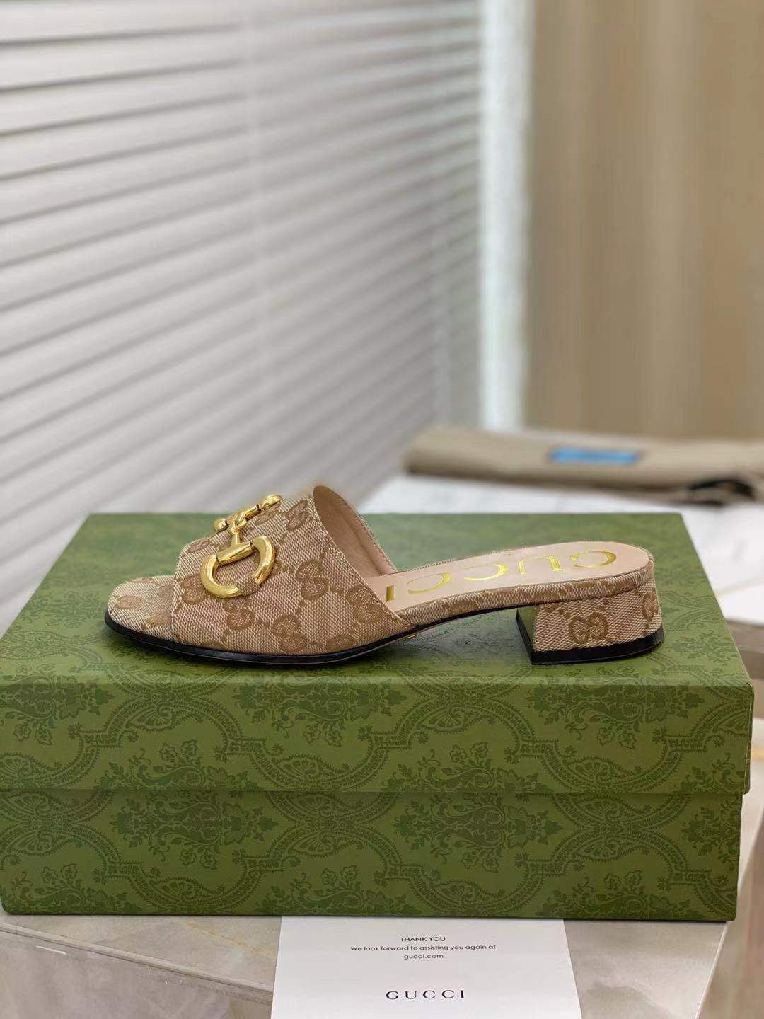SE557 Size 4-10 Heels:2.5cm Lining: Sheep skin Sole: Italian leather