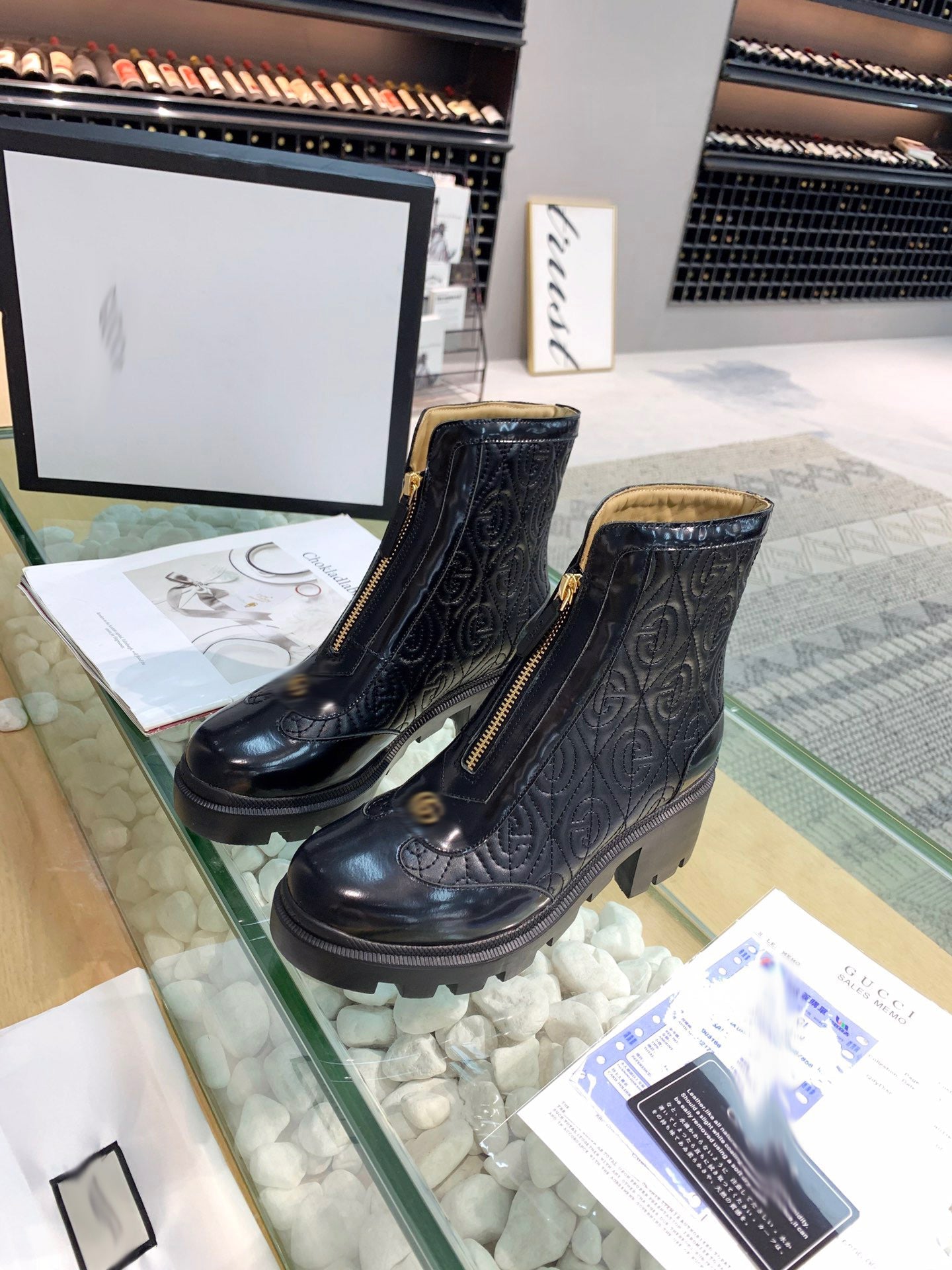 SE623 Size 4-11 Heels:6cm Material: Cowhide Lining: Cowhide Sole: Rubber