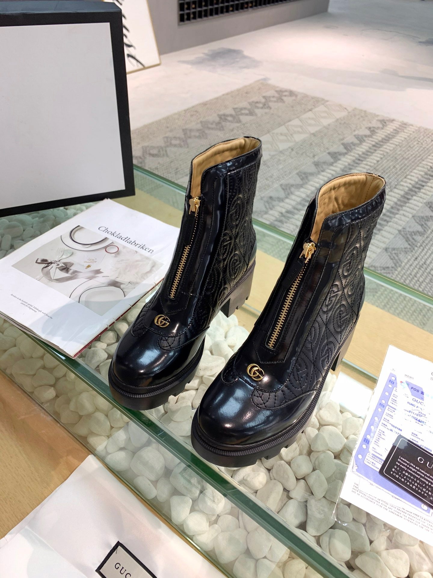 SE623 Size 4-11 Heels:6cm Material: Cowhide Lining: Cowhide Sole: Rubber