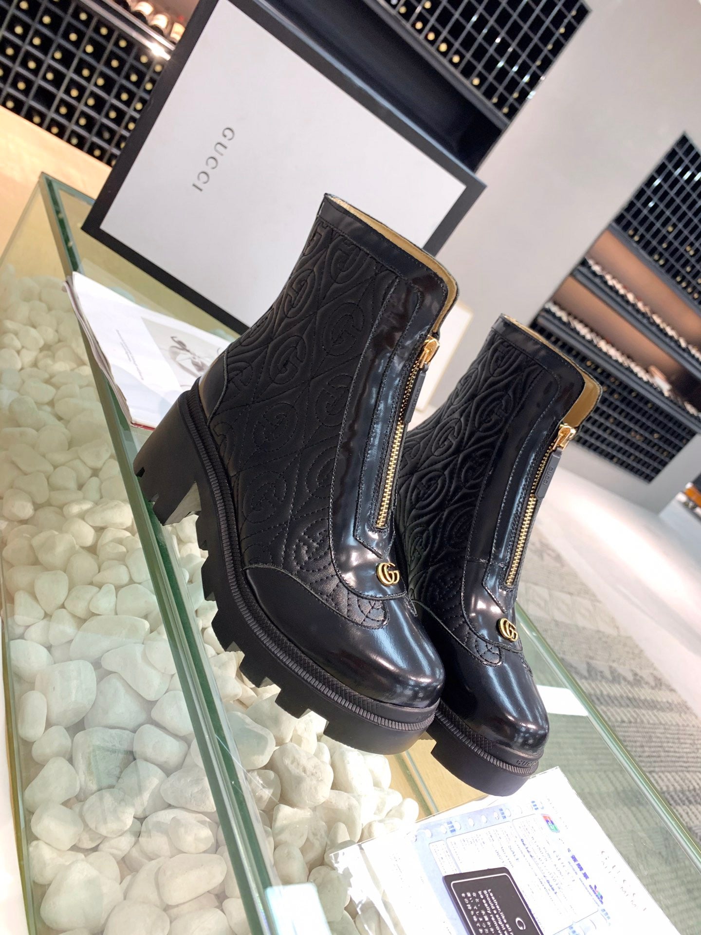 SE623 Size 4-11 Heels:6cm Material: Cowhide Lining: Cowhide Sole: Rubber