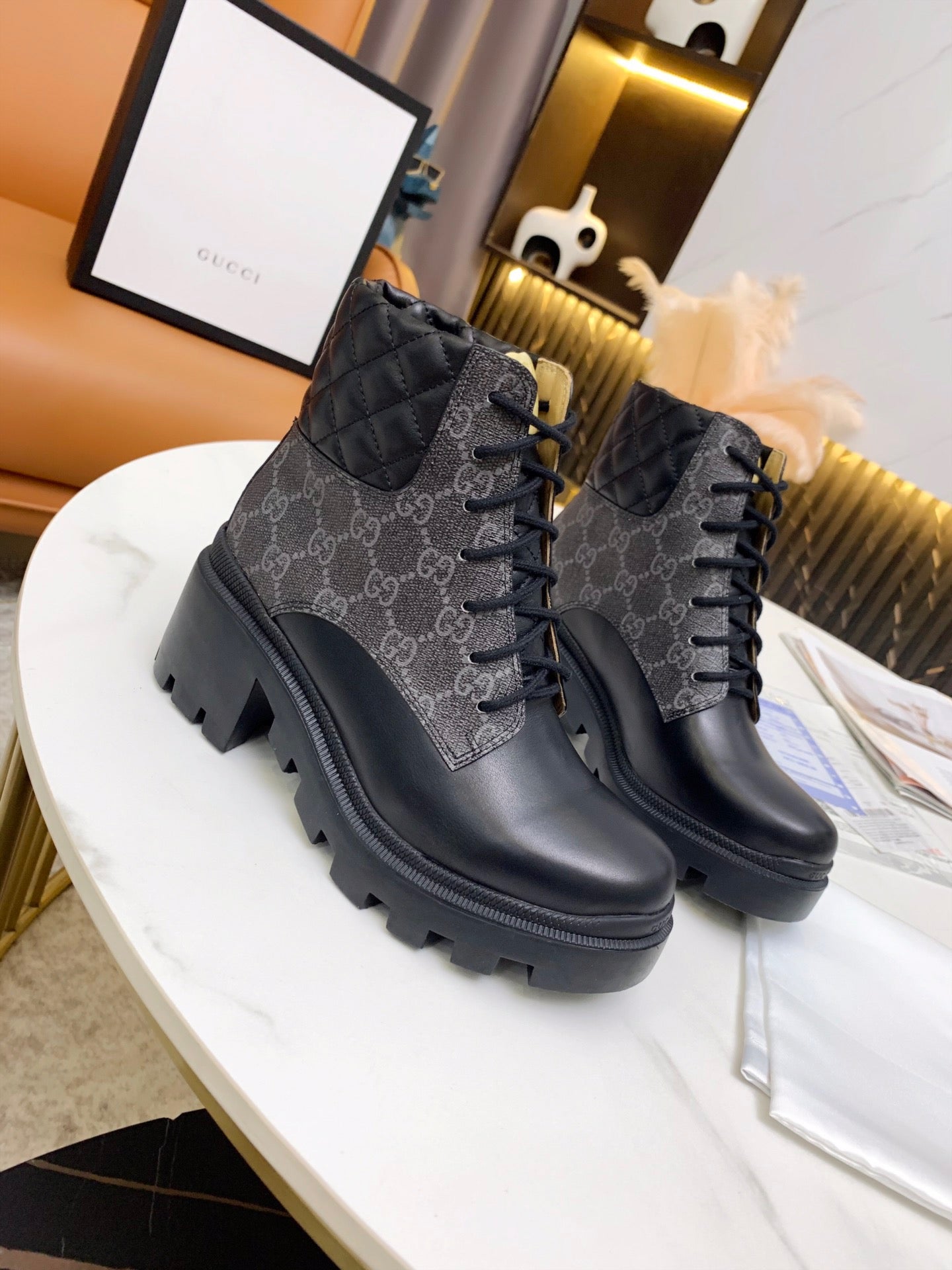 SE675 Size 4-11 Heels:6cm Material: Cowhide Lining: Cowhide Sole: Rubber