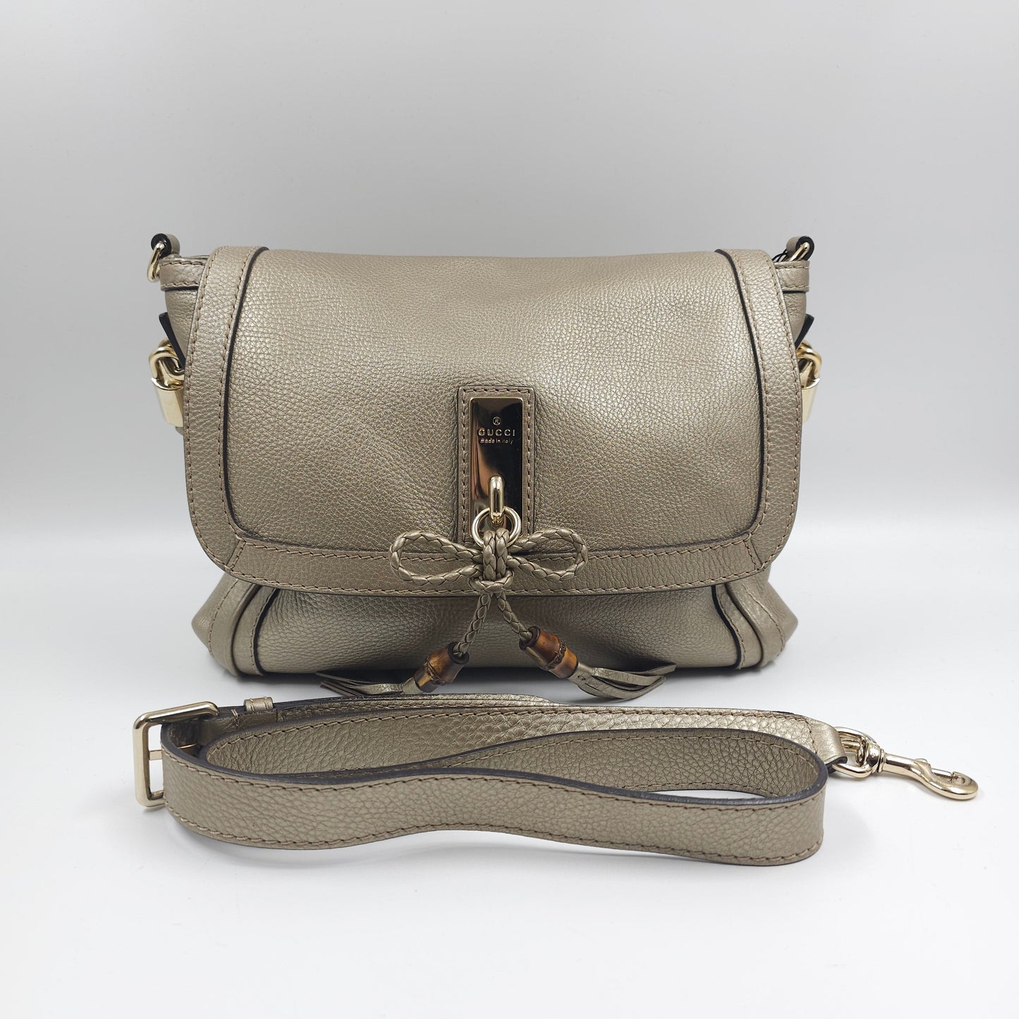 Gucci Gold Leather Braided Handle Bag TWS