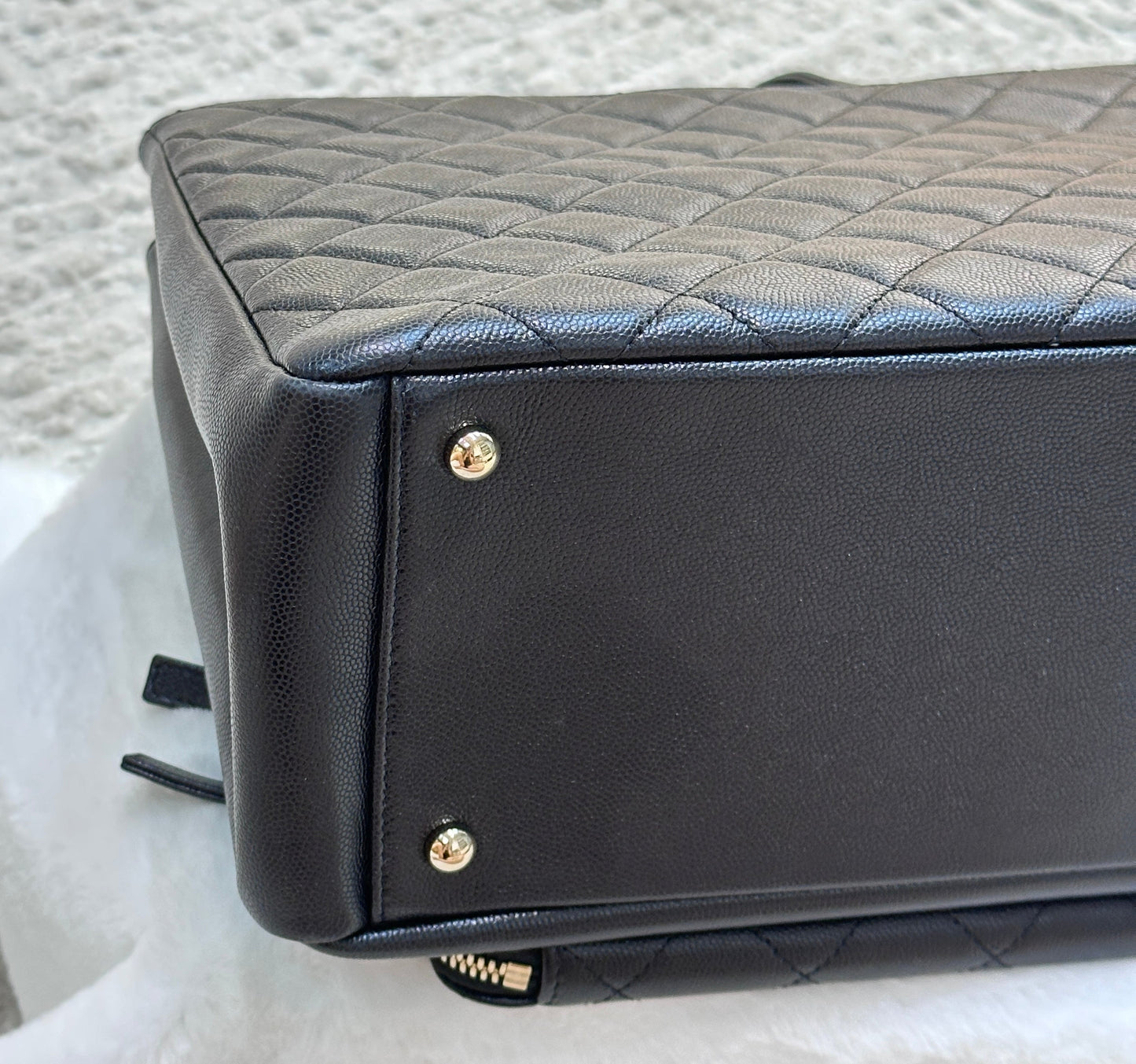 CHANEL Business Affinity Shopping Tote Caviar Black GHW