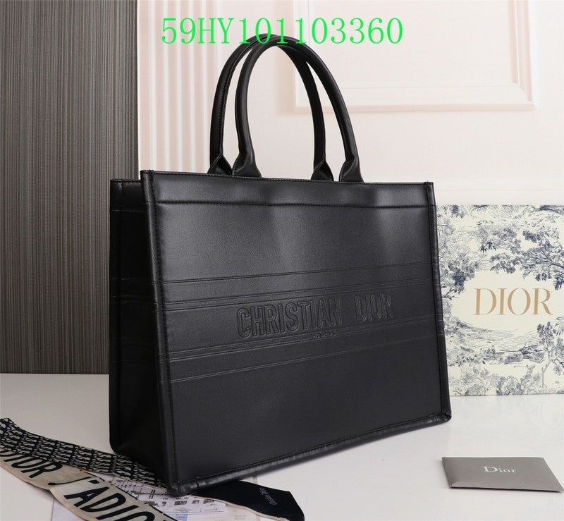 Christian Dior Luxury Bag - The Tote   241