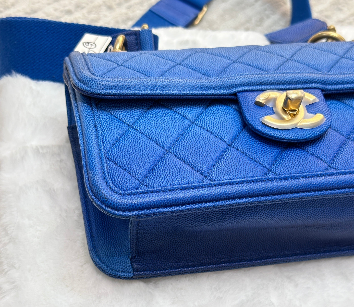 CHANEL Caviar Quilted Small Sunset On The Sea Flap Blue