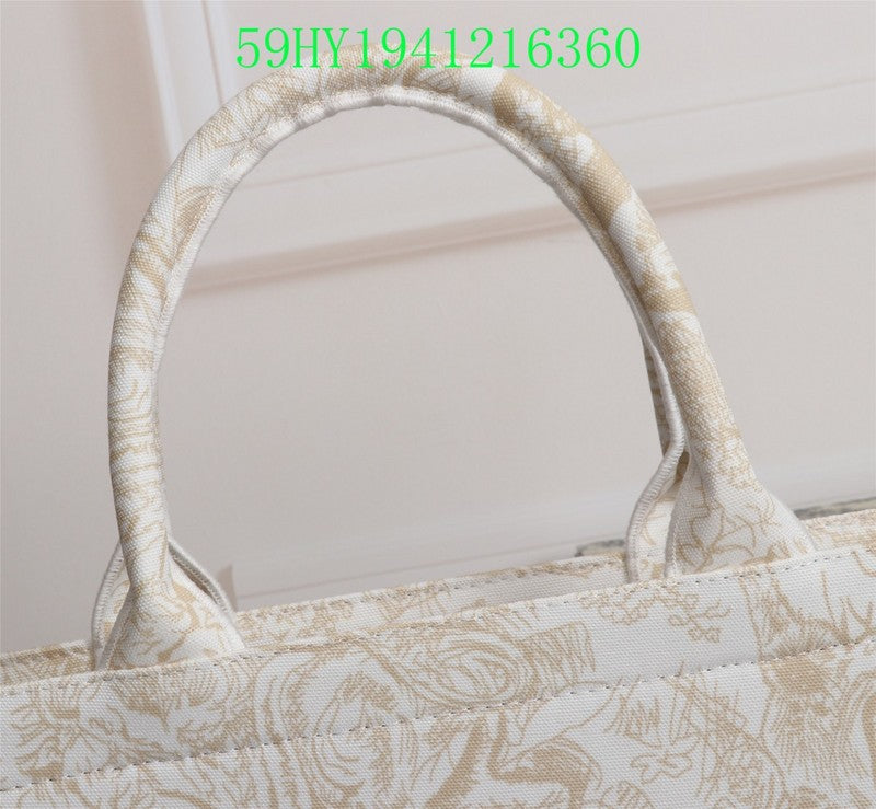 Christian Dior Luxury Bag - The Tote   316