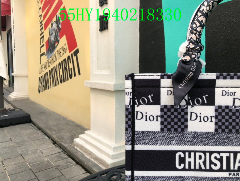 Christian Dior Luxury Bag - The Tote   311