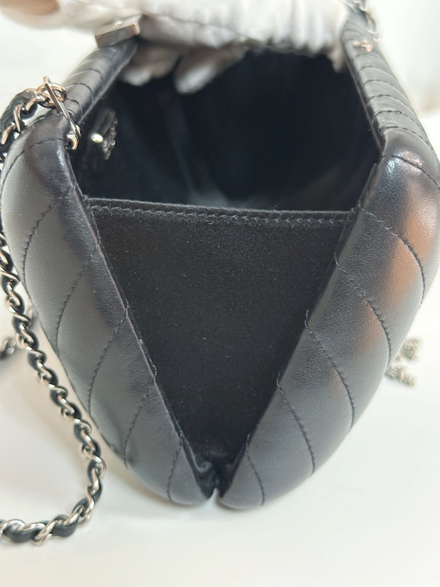 Chanel Chevron Metallic Fringe Clutch 2572 holo card