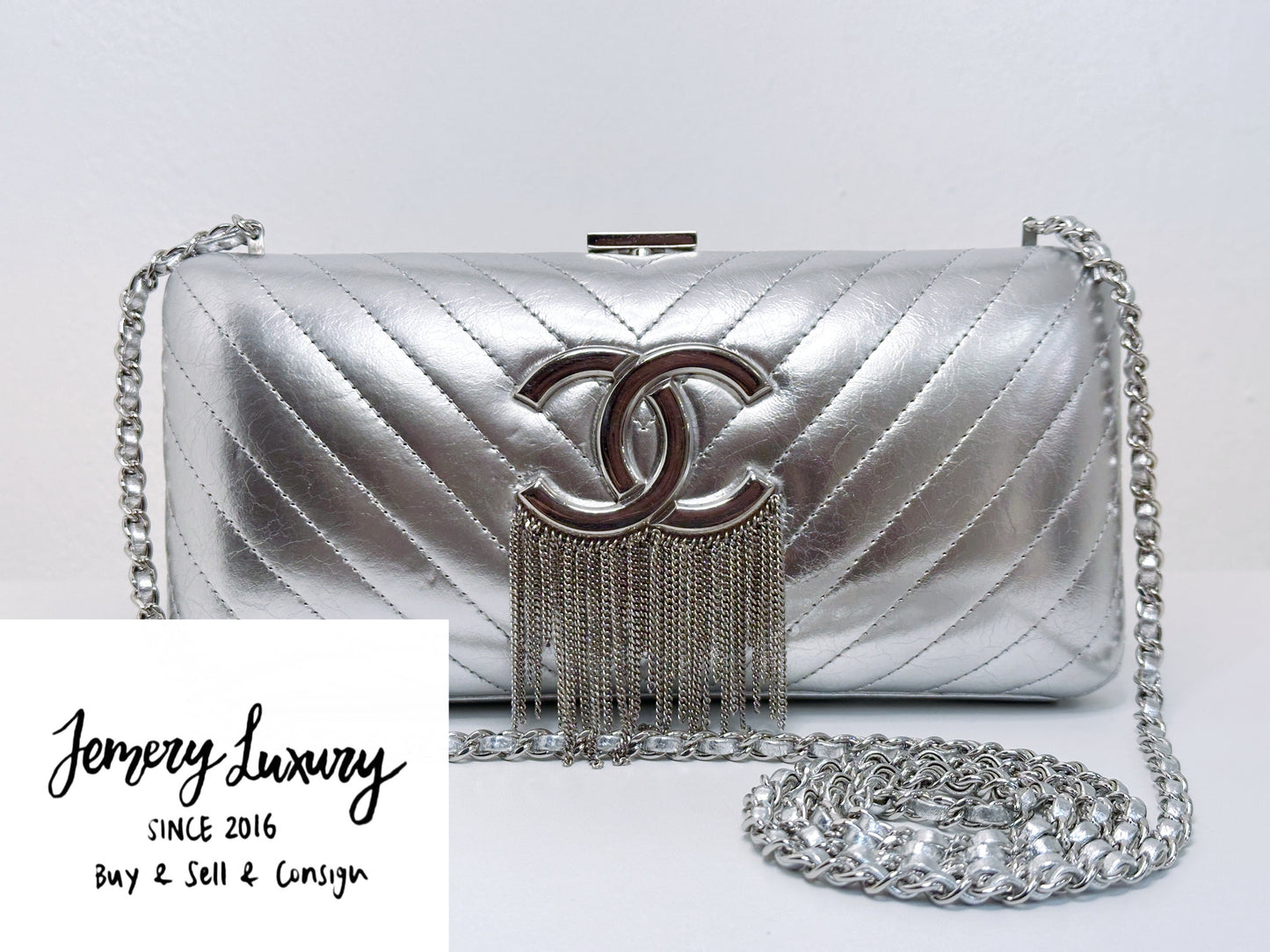 Chanel Silver Chain Fringe Leather Clutch Bag Silvery 2572 holo