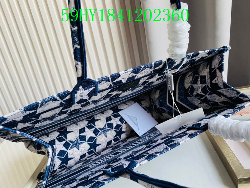 Christian Dior Luxury Bag - The Tote   324