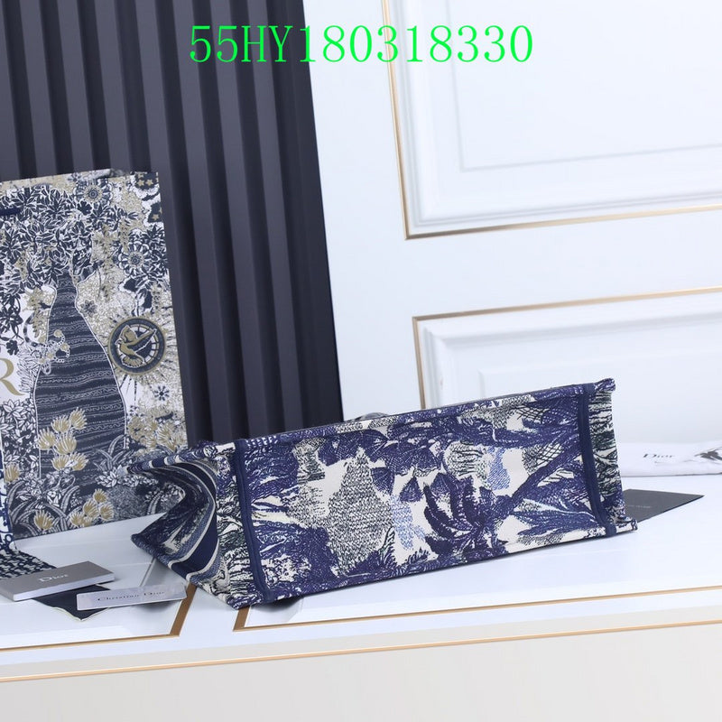 Christian Dior Luxury Bag - The Tote   220