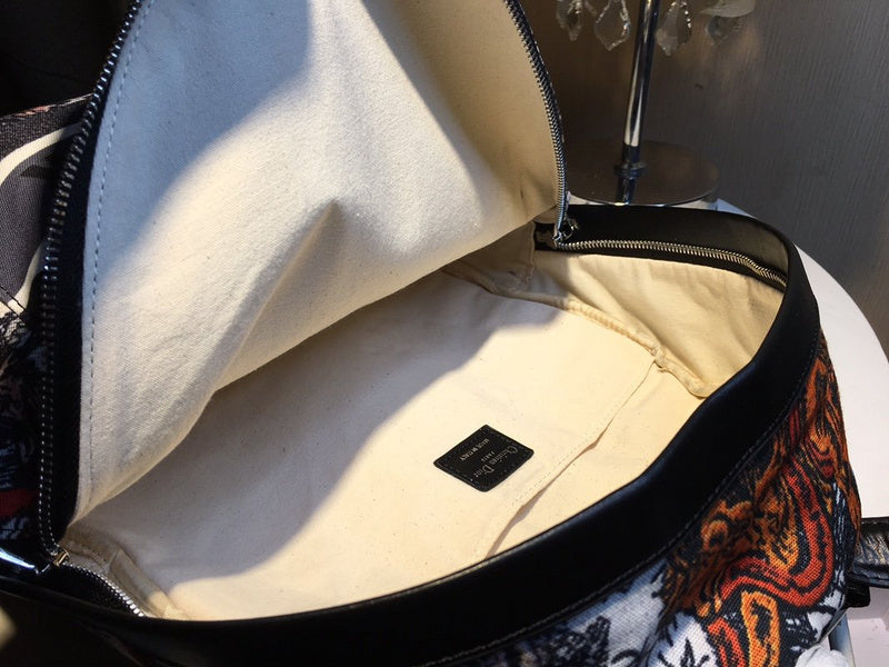 Christian Dior Luxury - The Tote   765