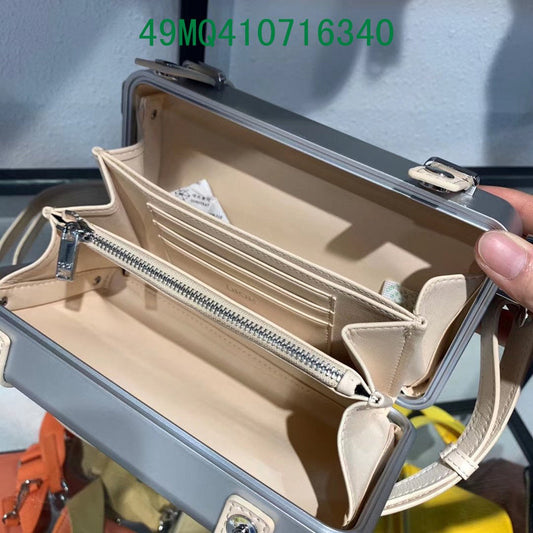 Christian Dior Luxury - The Tote   690