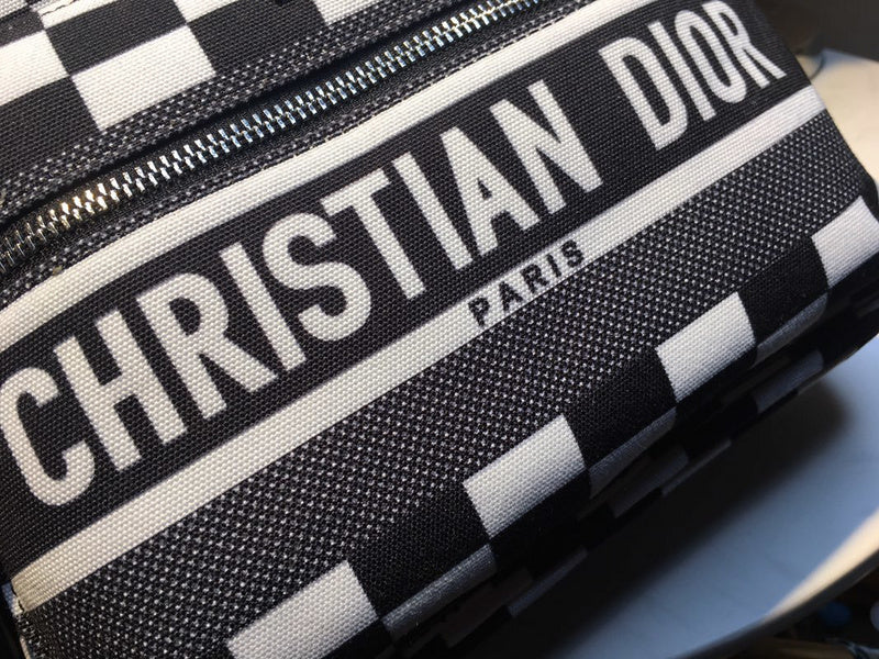 Christian Dior Luxury - The Tote   757