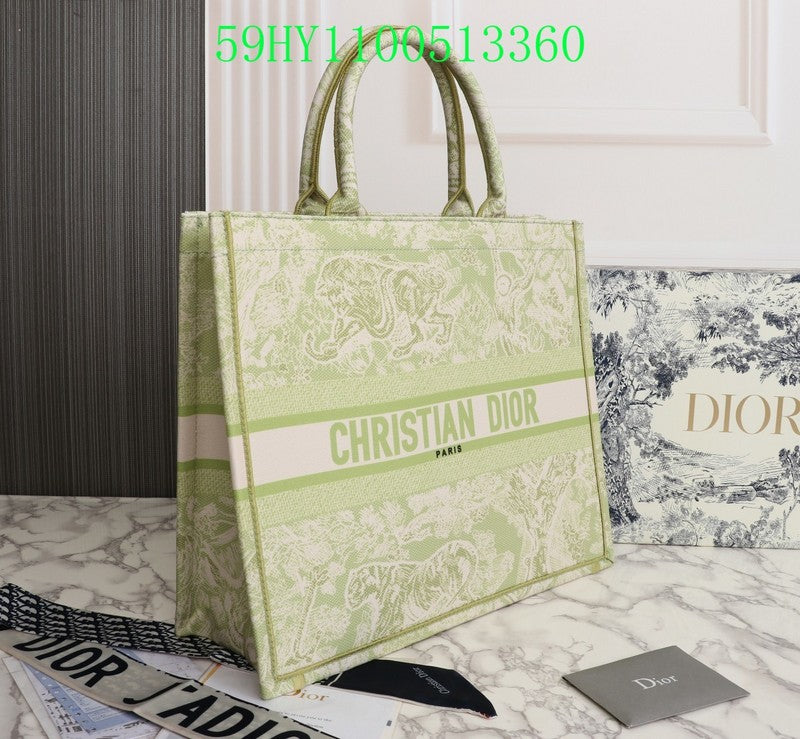 Christian Dior Luxury Bag - The Tote   196