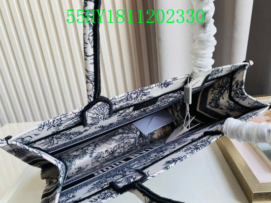 Christian Dior Luxury Bag - The Tote   328