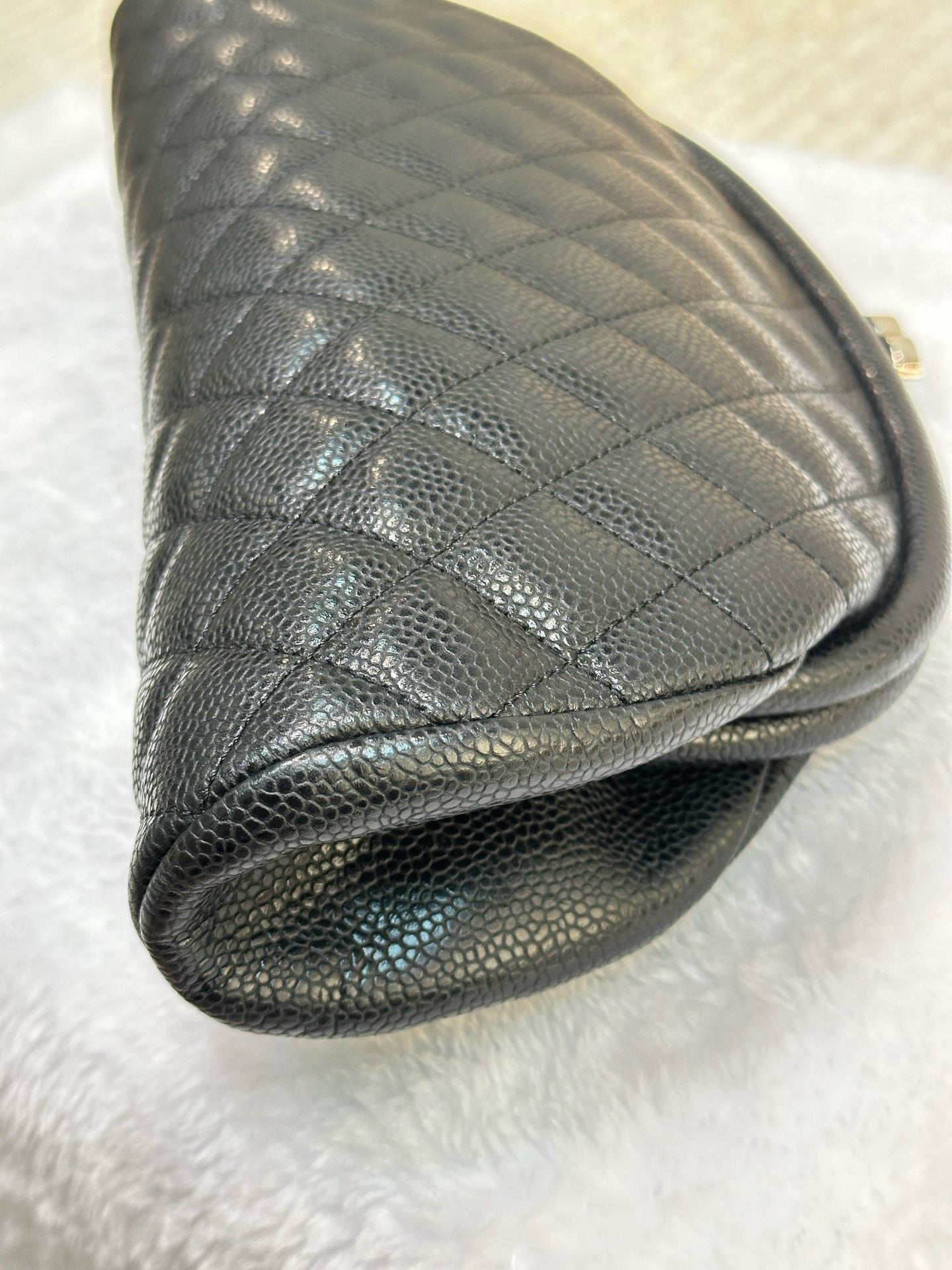 Chanel Quilted Timeless Kisslock Clutch Black Caviar SHW 1634 holo card