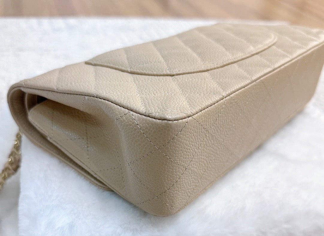 Chanel Classic Flap Medium Beige Clair GHW Caviar