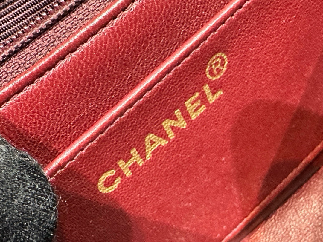 Chanel Small Vintage Diana Lambskin Should Flap Bag Black GHW 2 Holo