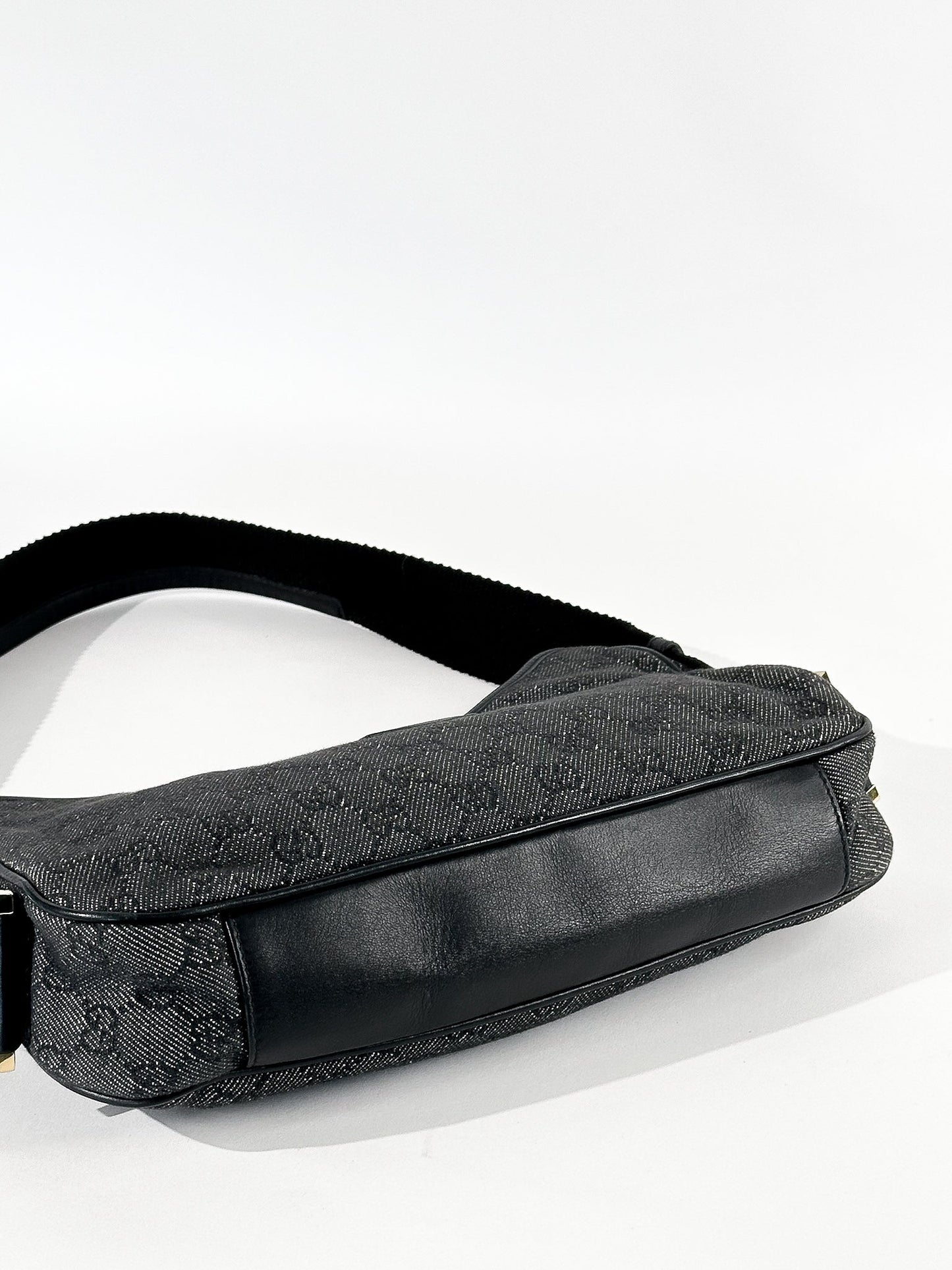 Gucci GG Canvas Jackie Shoulder Bag