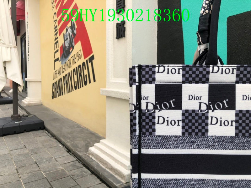 Christian Dior Luxury Bag - The Tote   314