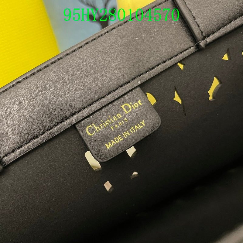 Christian Dior Luxury Bag - The Tote   318