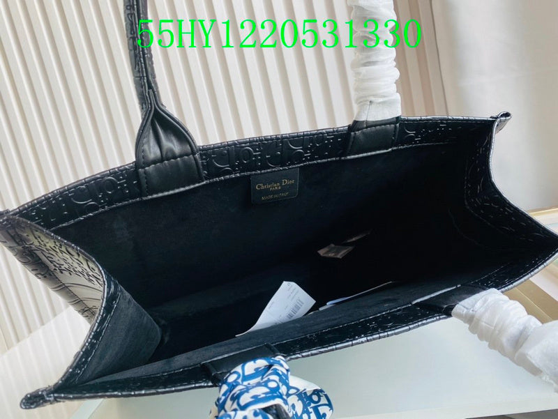 Christian Dior Luxury Bag - The Tote   242