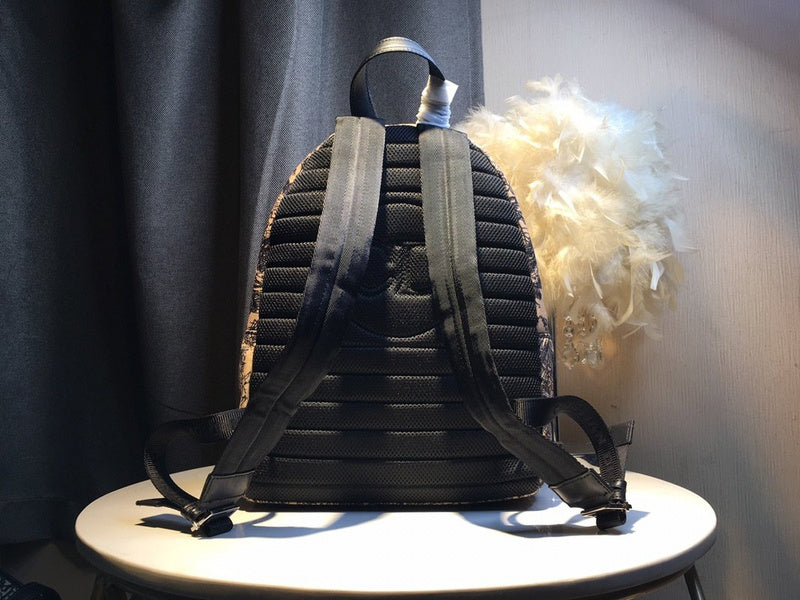 Christian Dior Luxury - The Tote   758