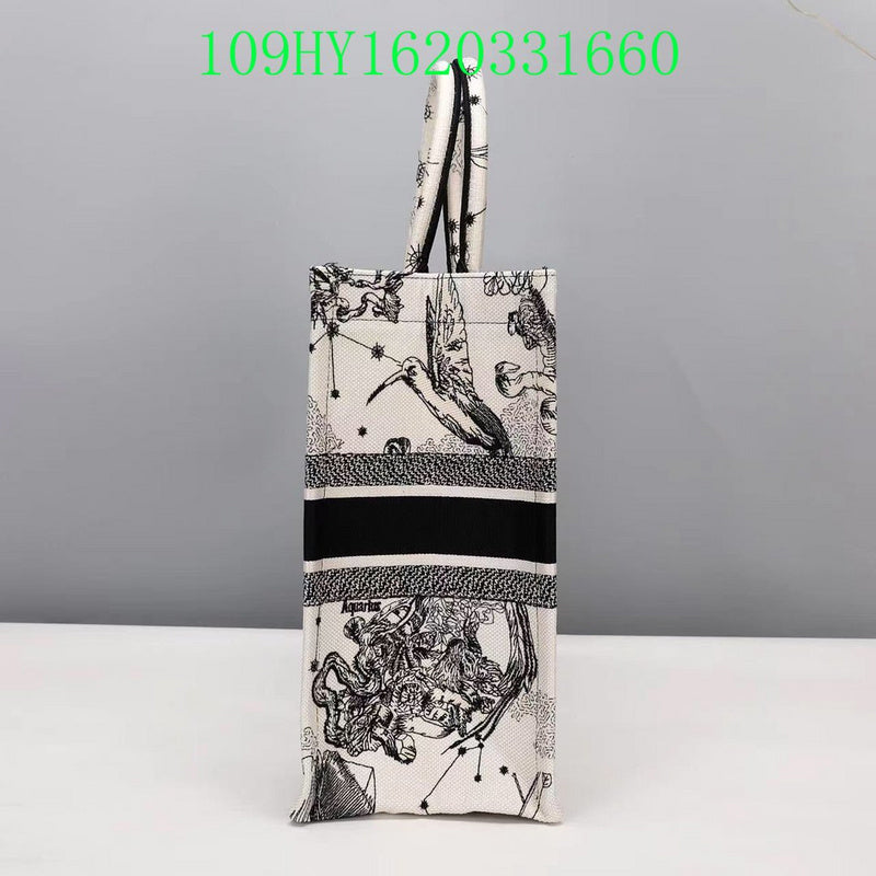 Christian Dior Luxury Bag - The Tote   312