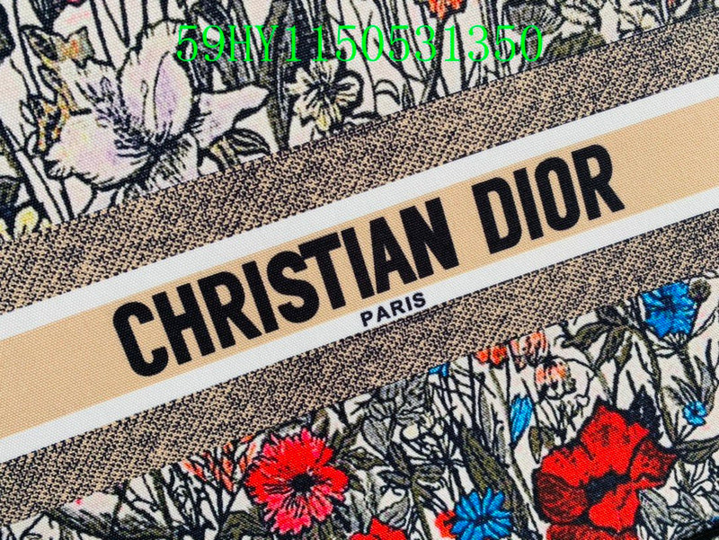 Christian Dior Luxury Bag - The Tote   249